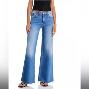 Mother The Roller High Rise Wide Leg Jeans in Riding the Cliffside. Size 29